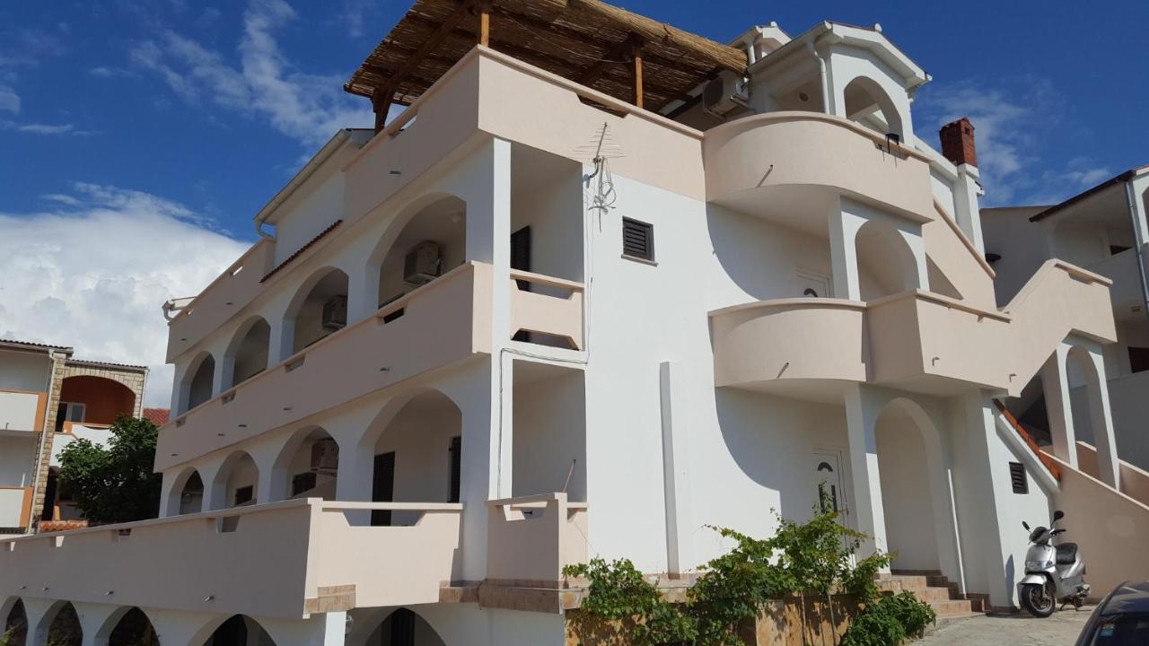 Apartments And Rooms With Parking Space Metajna, Pag - 4120 Экстерьер фото