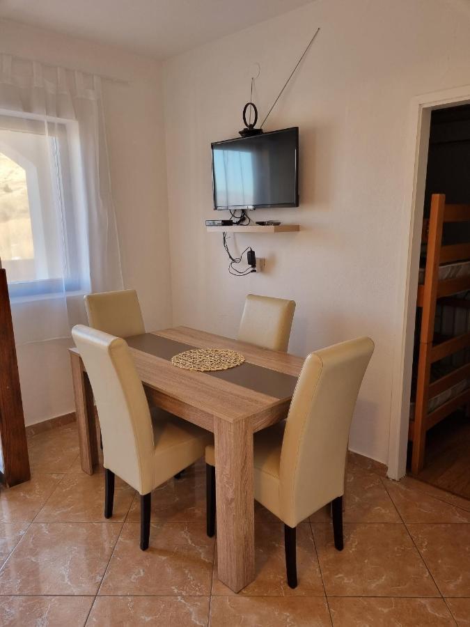 Apartments And Rooms With Parking Space Metajna, Pag - 4120 Экстерьер фото